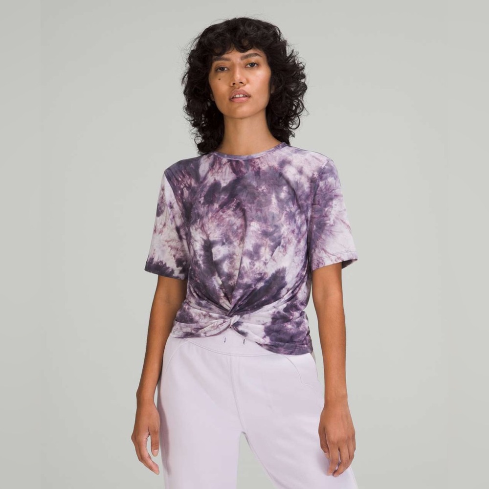 Lululemon Crescent Tee, Diamond Dye Glacier Grey Moonwalk, Size 4, NWOT